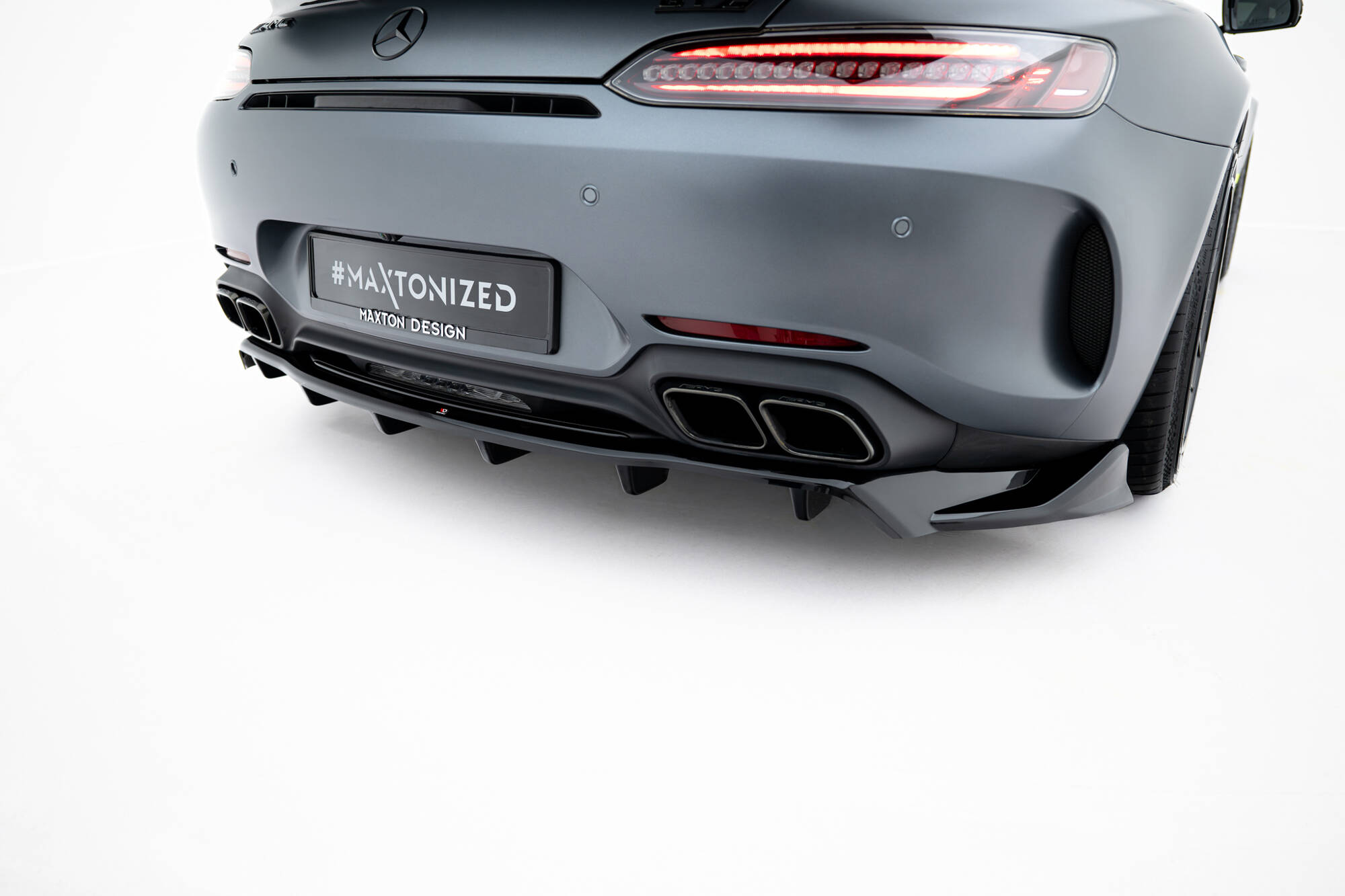Bodykit Mercedes-AMG GT C C190 Facelift Maxton Glanzend zwart