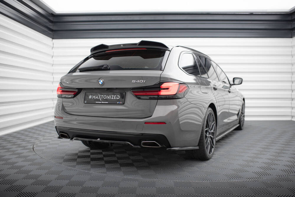 Zijdiffuser BMW 5 Serie FL Maxton Glans Zwart