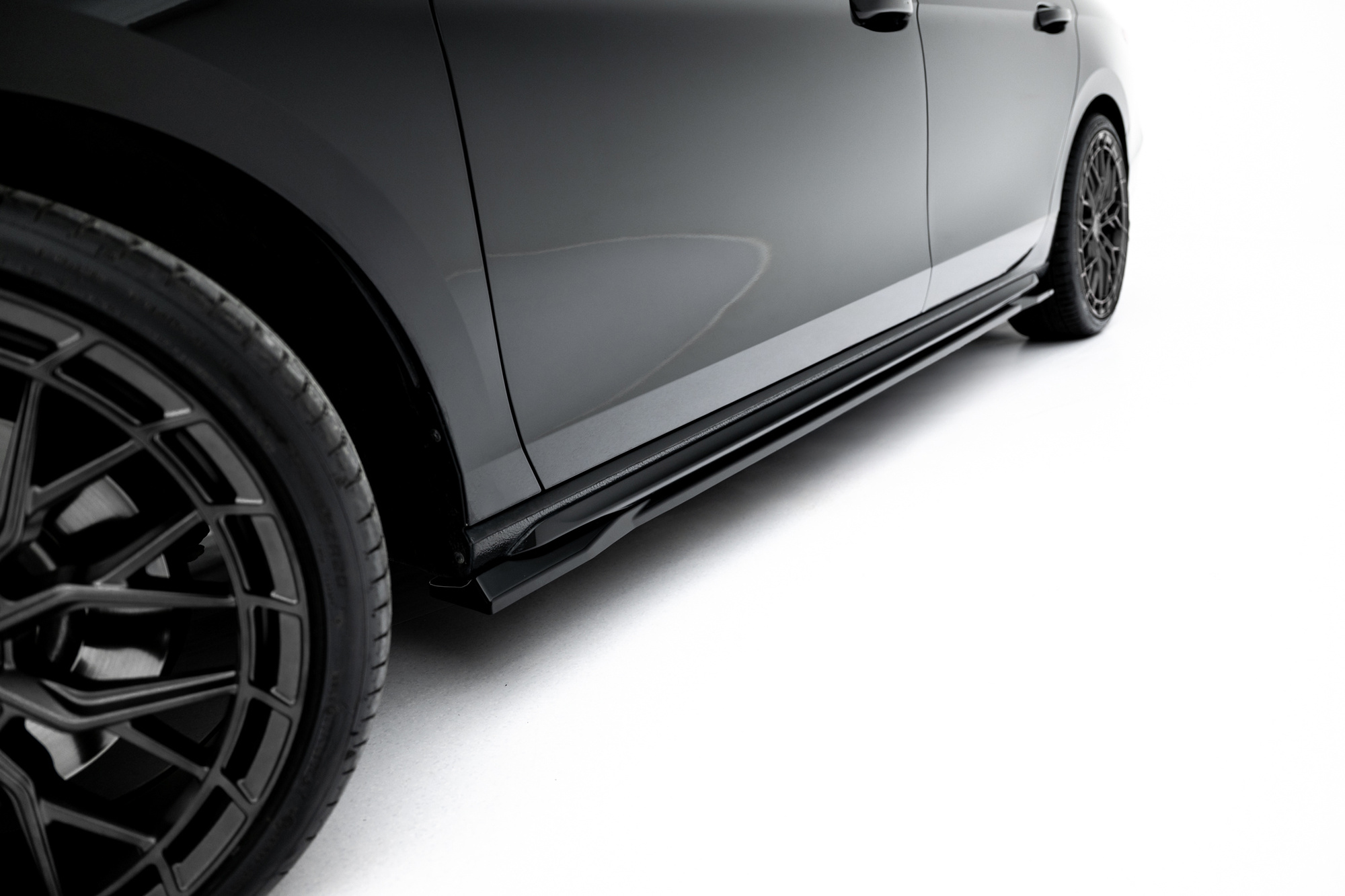 Zijskirts Skoda Superb Sportline Mk4 V.1 – Skoda Superb Sportline 2024
