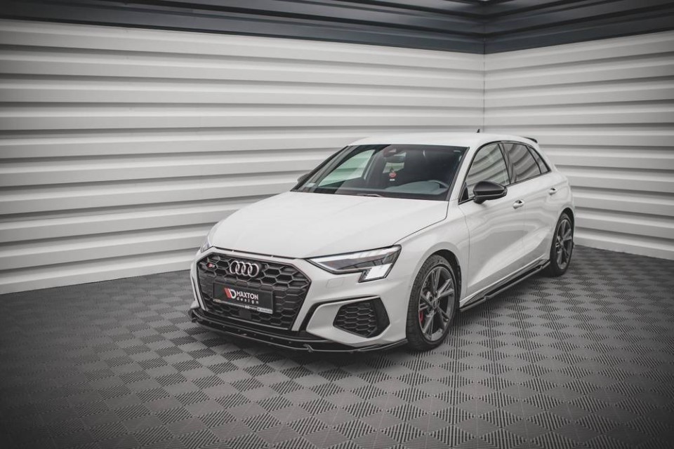 Voorspoiler Audi S3 / A3 S-Line 8Y Glanzend zwart V.3