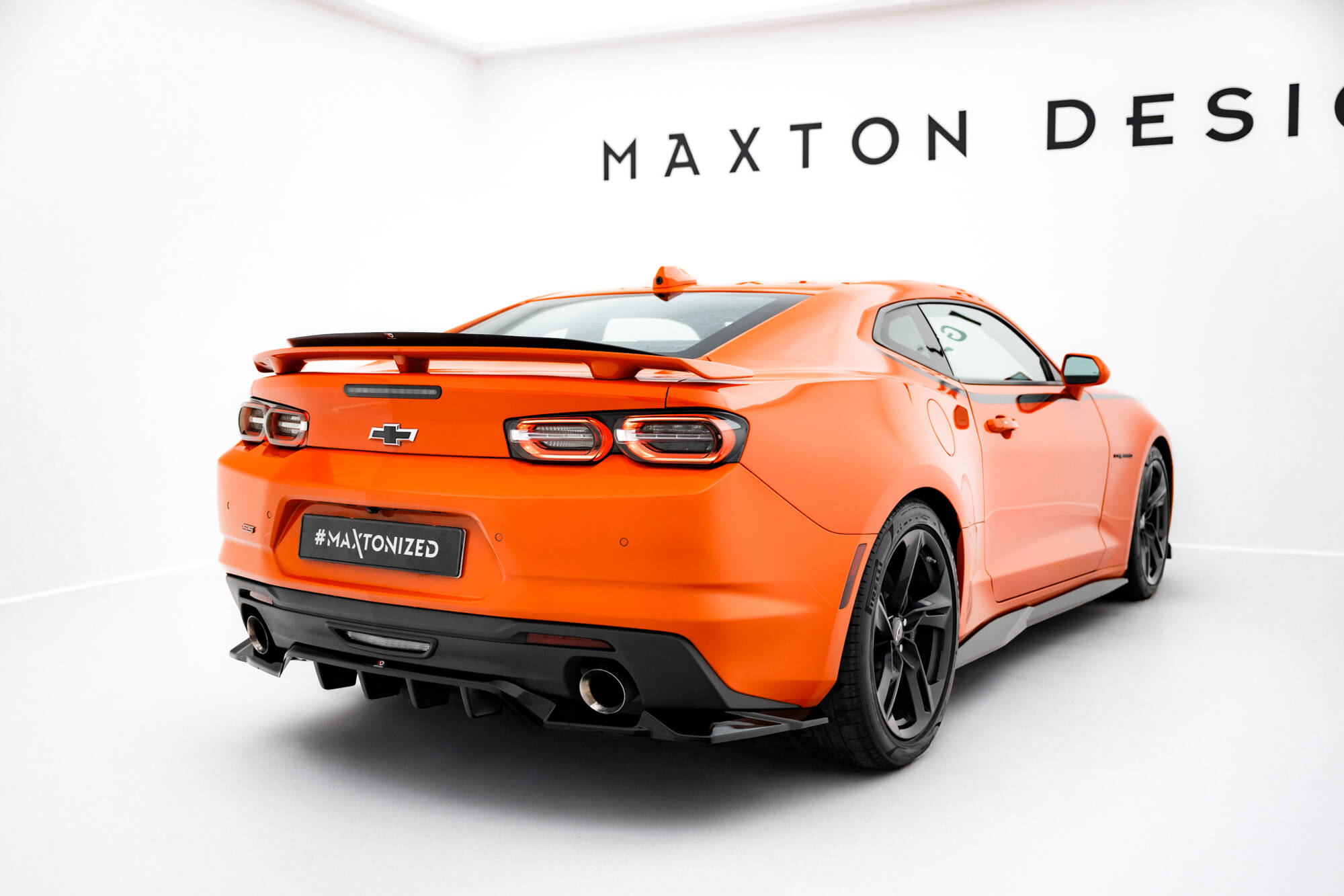 Achter Diffuser Chevrolet Camaro SS MK6 Facelift Maxton Glanzend zwart