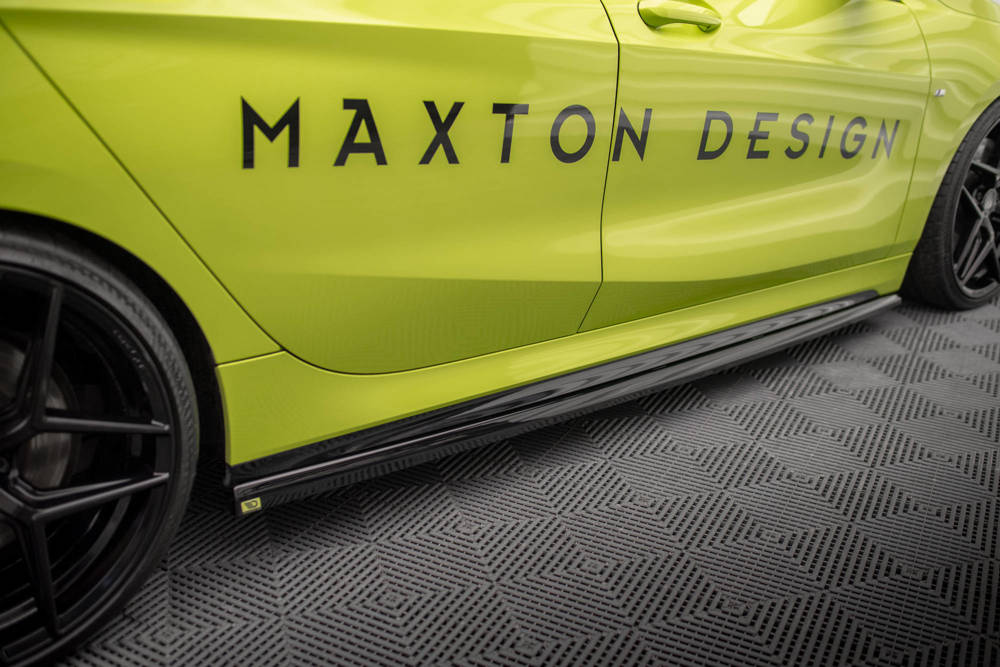 Zijskirts V.4 BMW 1 F40 M Pakket & M135i Maxton Glans Zwart