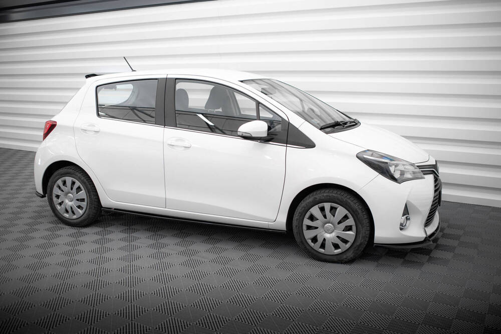 Zijskirts Toyota Yaris Mk3 FL Maxton Glans Zwart