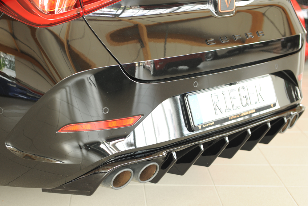 Achterdiffuser voor Cupra León (KL) (zonder trekhaak) glans zwart