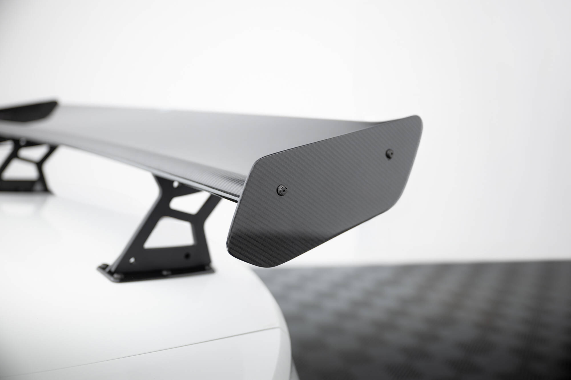 Carbon Spoiler + LED Volkswagen Jetta GLI MK7 Maxton Glans zwart