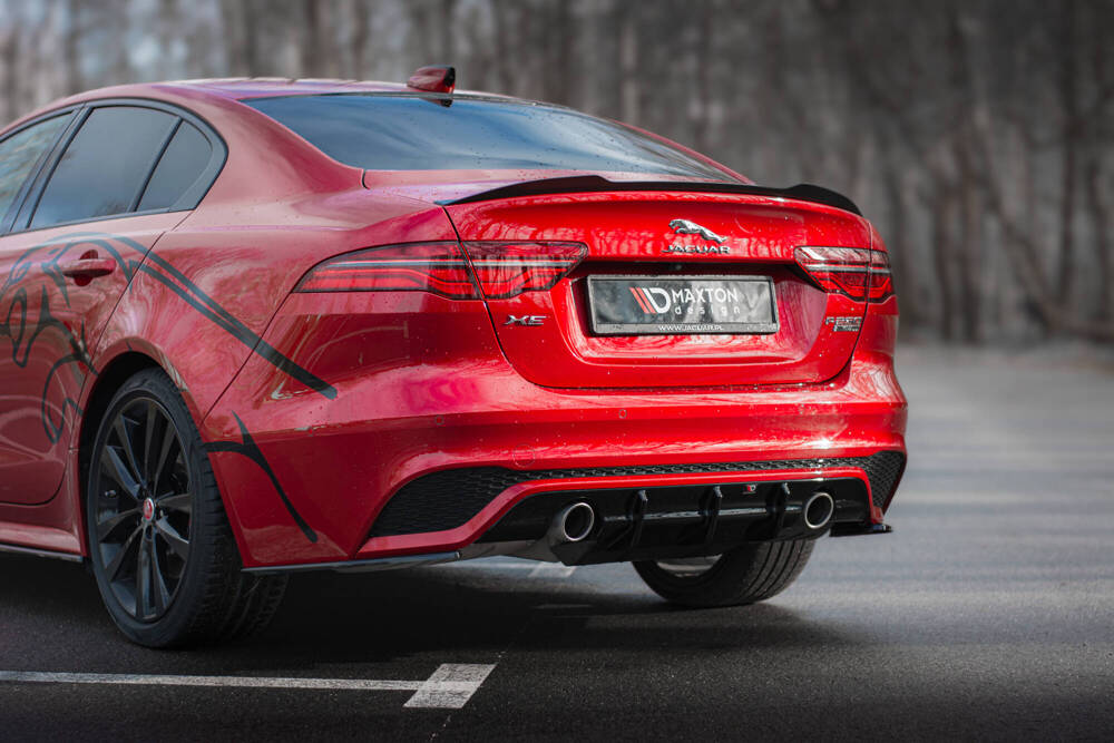 Diffuser Jaguar XE R-Dynamic X760 FL Maxton Glans Zwart