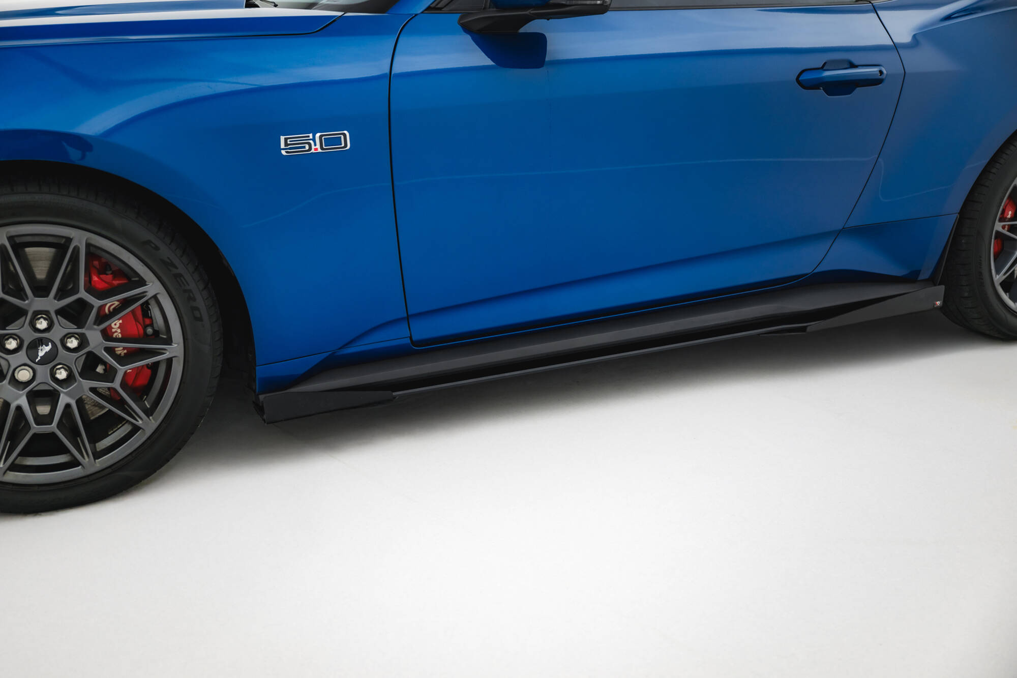Street Pro Zijskirts + Flaps Ford Mustang GT MK7 Maxton Glanzend zwart