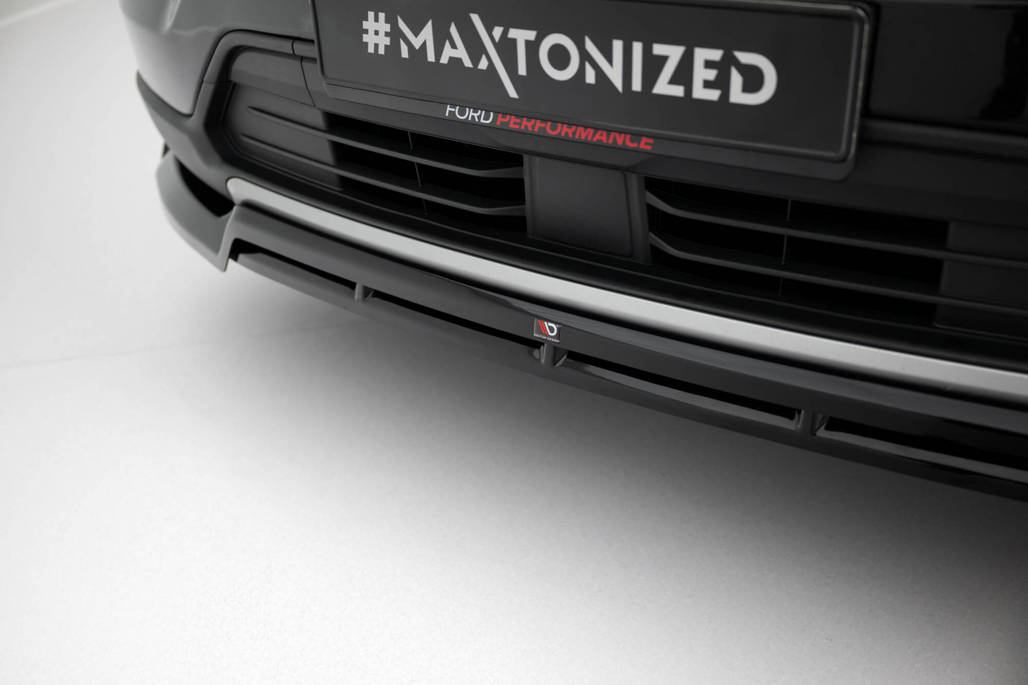 Bodykit Ford Explorer XLT MK6 Maxton Glanzend zwart