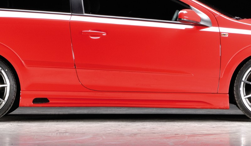 Zijskirts Opel Astra H GTC Rieger met uitsnede