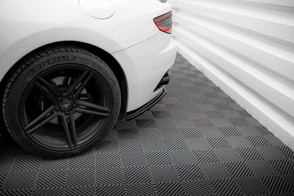 Zijdiffuser V.2 Maserati Granturismo Maxton Glans Zwart