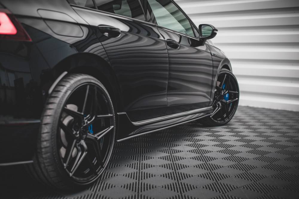 Zijskirts Street Pro Volkswagen Golf 8 R Maxton
