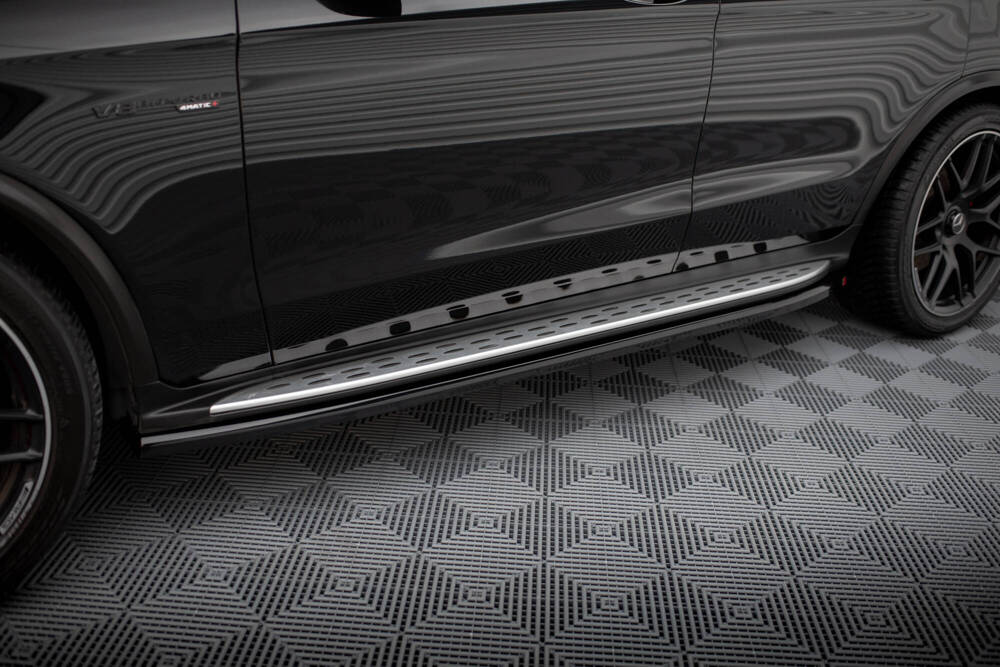 Zijskirts Mercedes AMG GLC 63 Maxton Glans Zwart