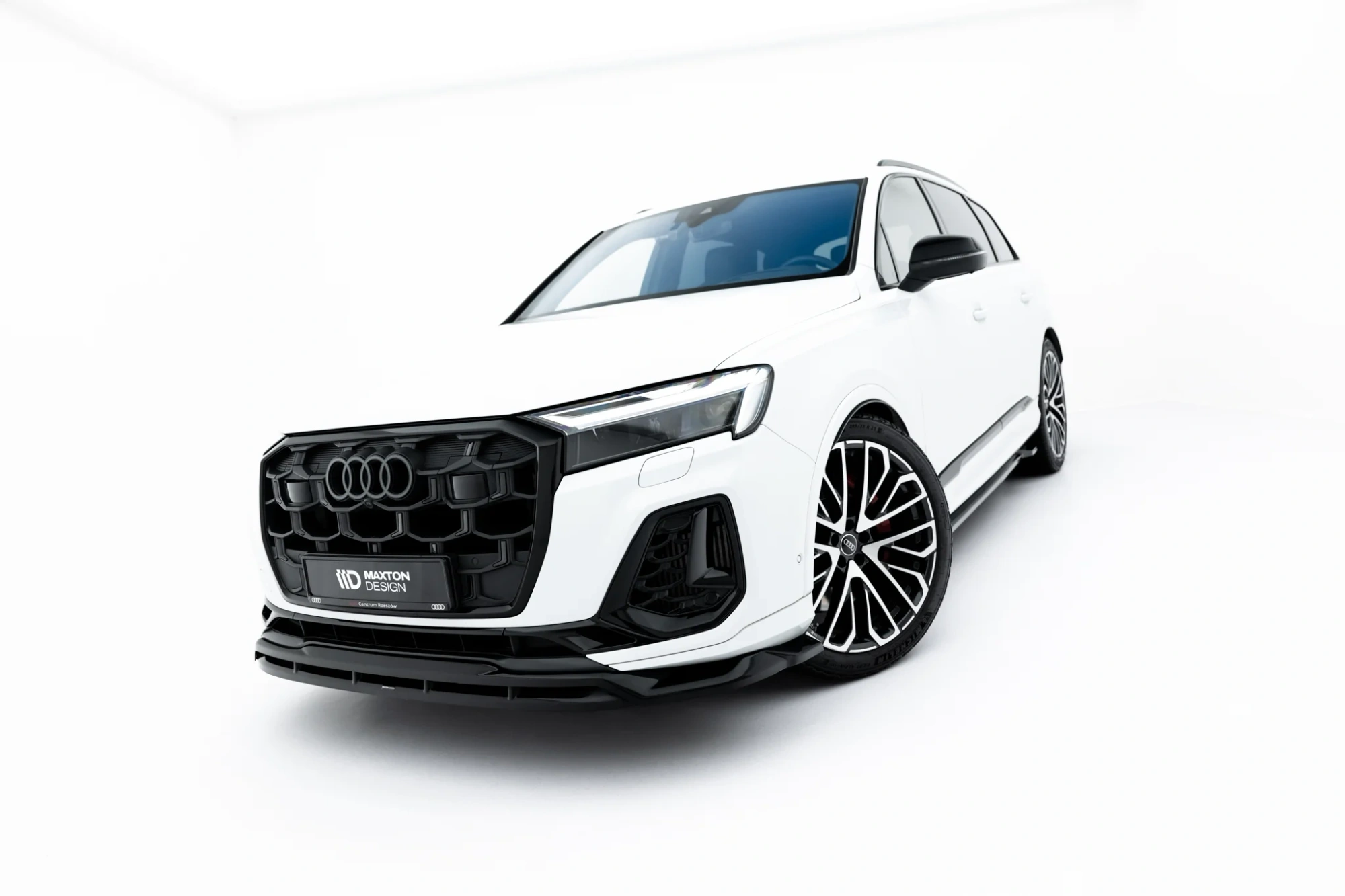 Voorspoiler Audi Q7 S-Line MK2 Facelift 2 Maxton Glanzend zwart