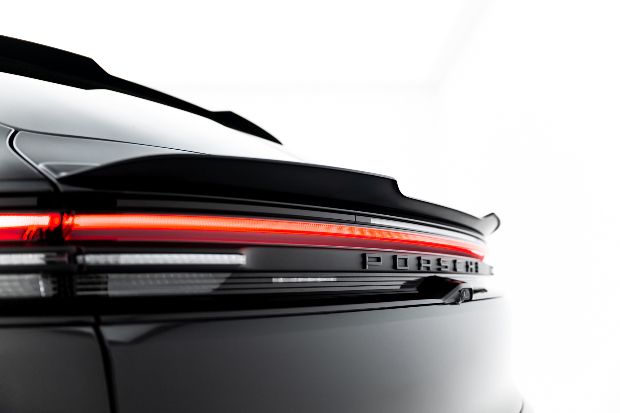 Bodykit Porsche Macan EV Mk1