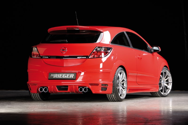 Achterbumper Diffusor met uitsparing voor duplex einddemper Opel Astra H