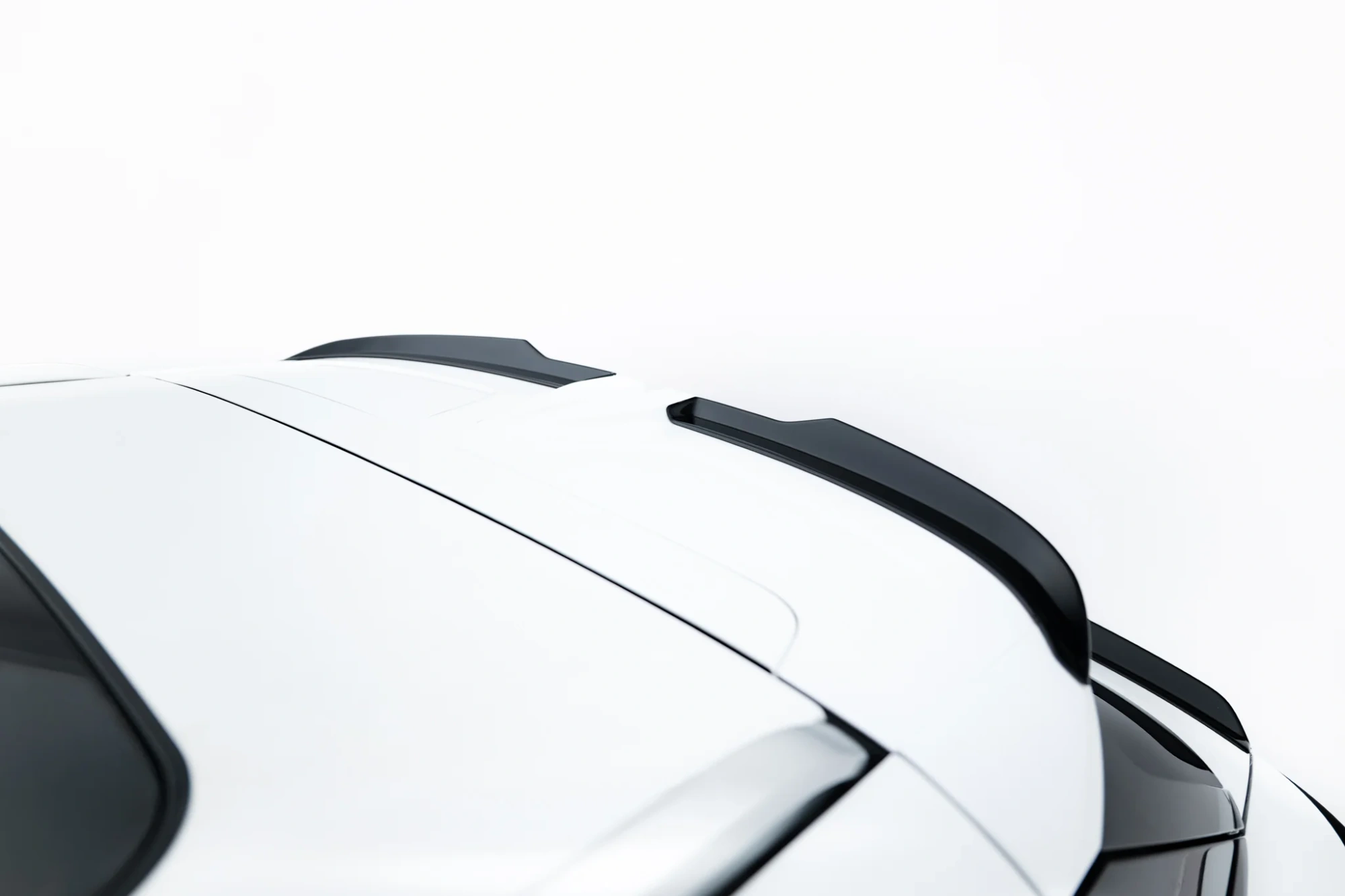 Upper Spoiler Cap Omoda 9 Mk1 Maxton Glanzend Zwart