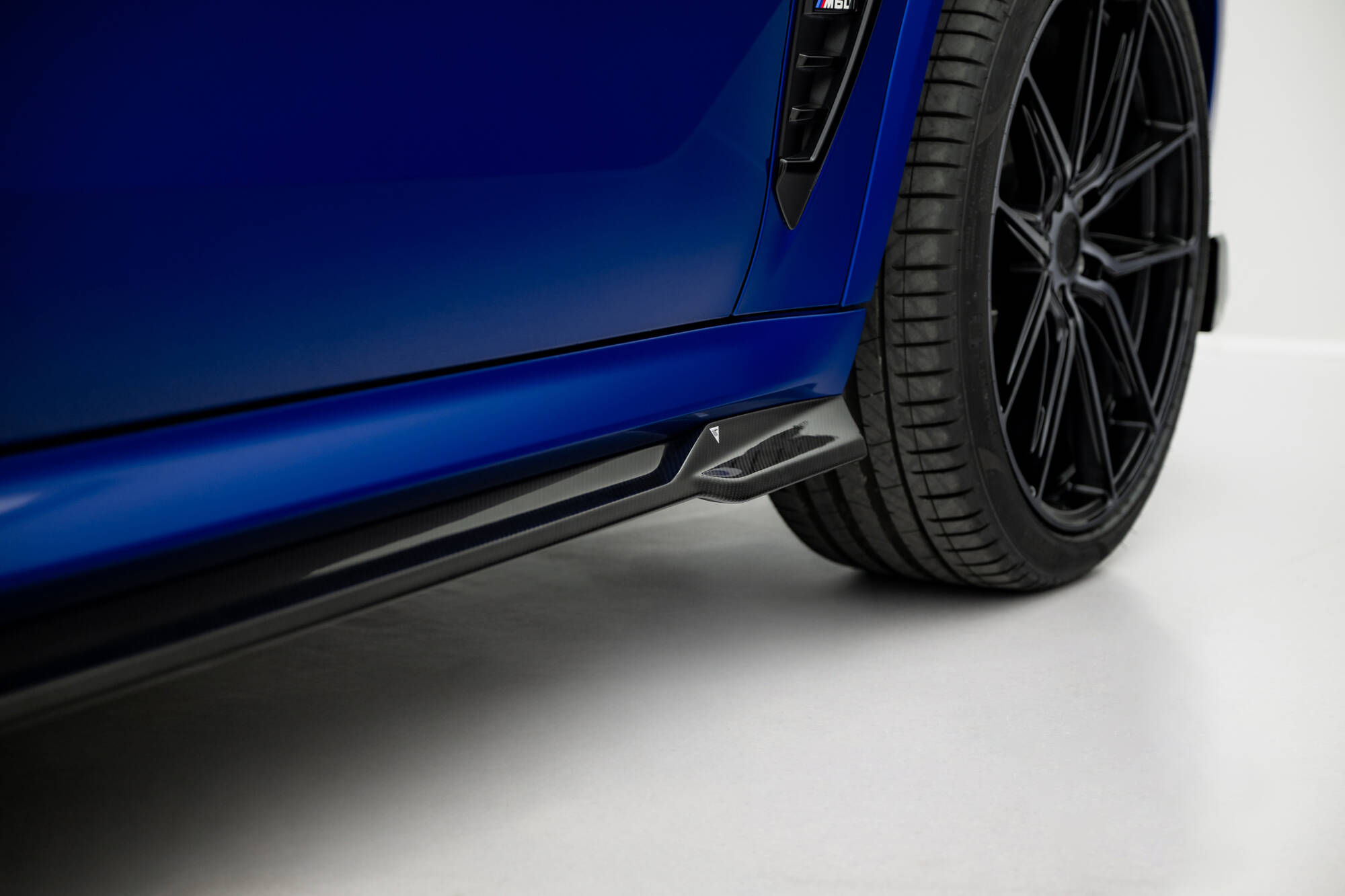 Carbon Fiber Zijskirts BMW X5 M-Pack G05 Facelift / X5M F95 Facelift Maxton Glanzend zwart