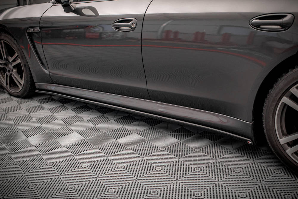 Zijskirts V.1 Porsche Panamera 970 Maxton Glans Zwart