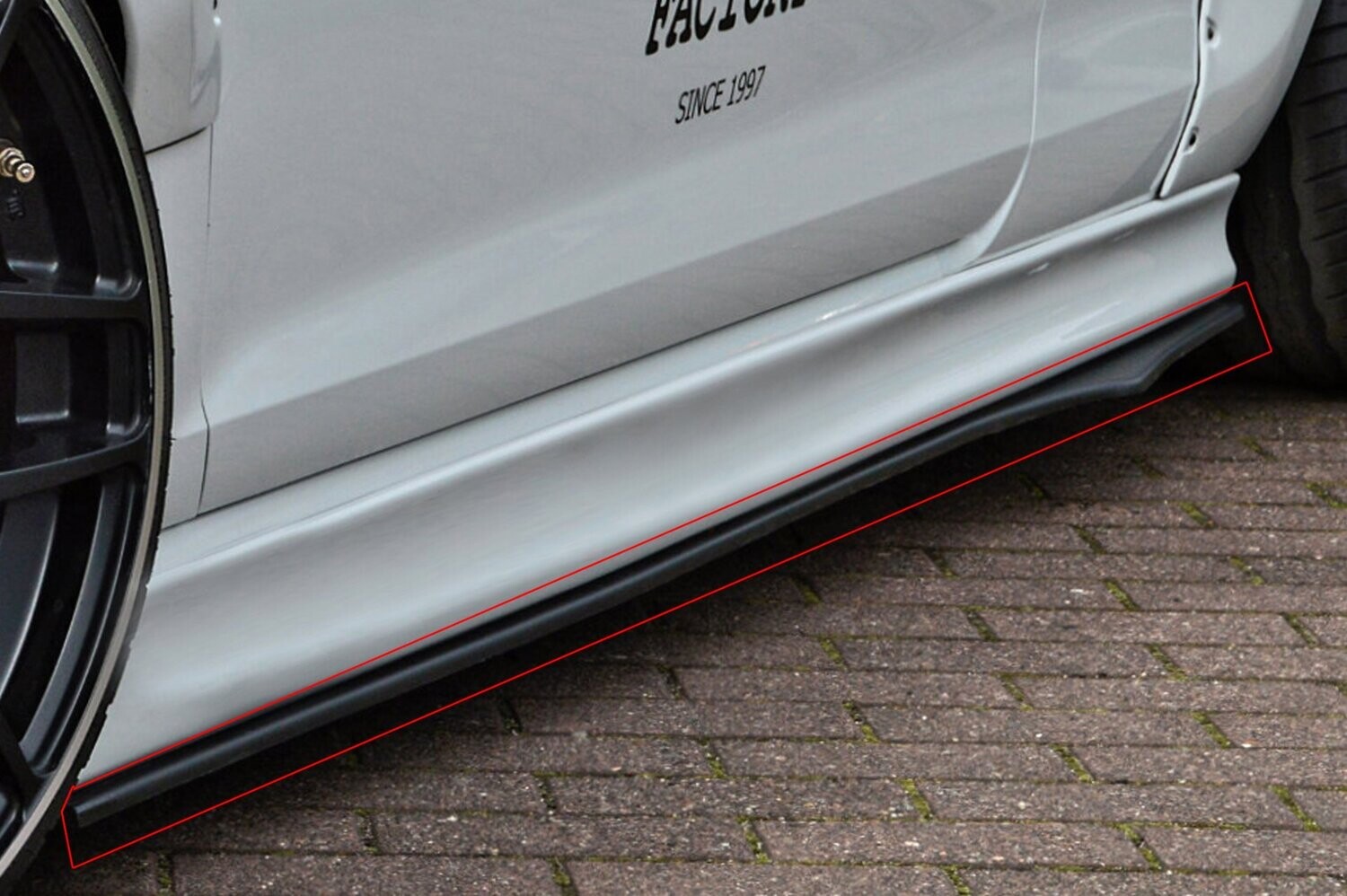 Side skirts Ford Mondeo BA7 2015 -
