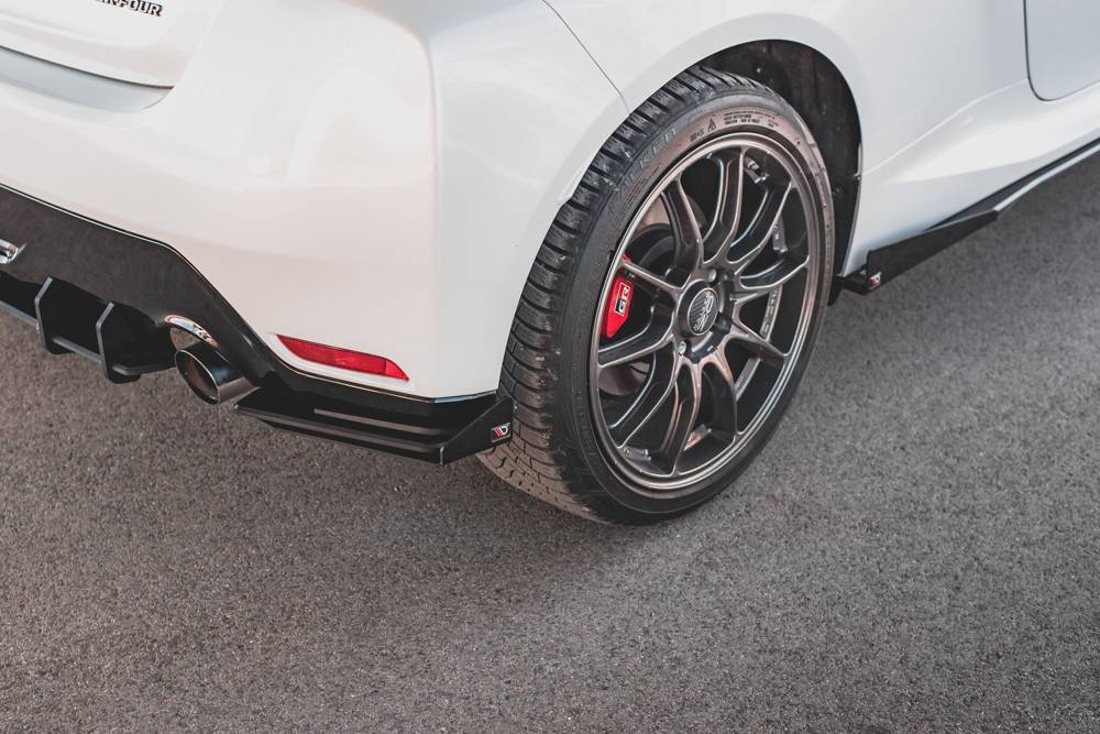 Street Pro Zijdiffusers met Canards Toyota GR Yaris MK4 Maxton