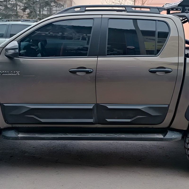 Deurpanelen  Toyota Hilux 8e Gen. 2015- - Matzwart