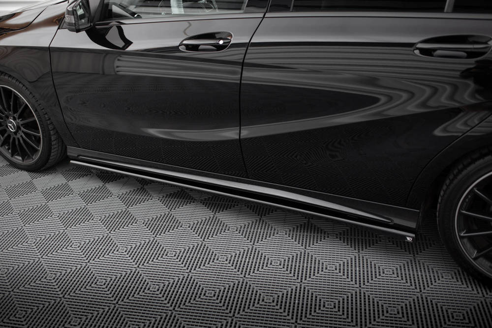 Zijskirts Mercedes A Klasse AMG Line / A45 AMG W176 Maxton Glans Zwart