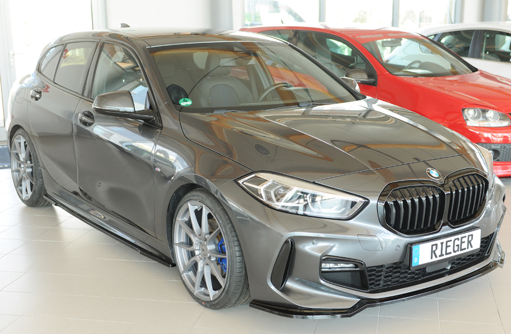Voorspoiler BMW 1 Serie F40 Rieger Glans Zwart