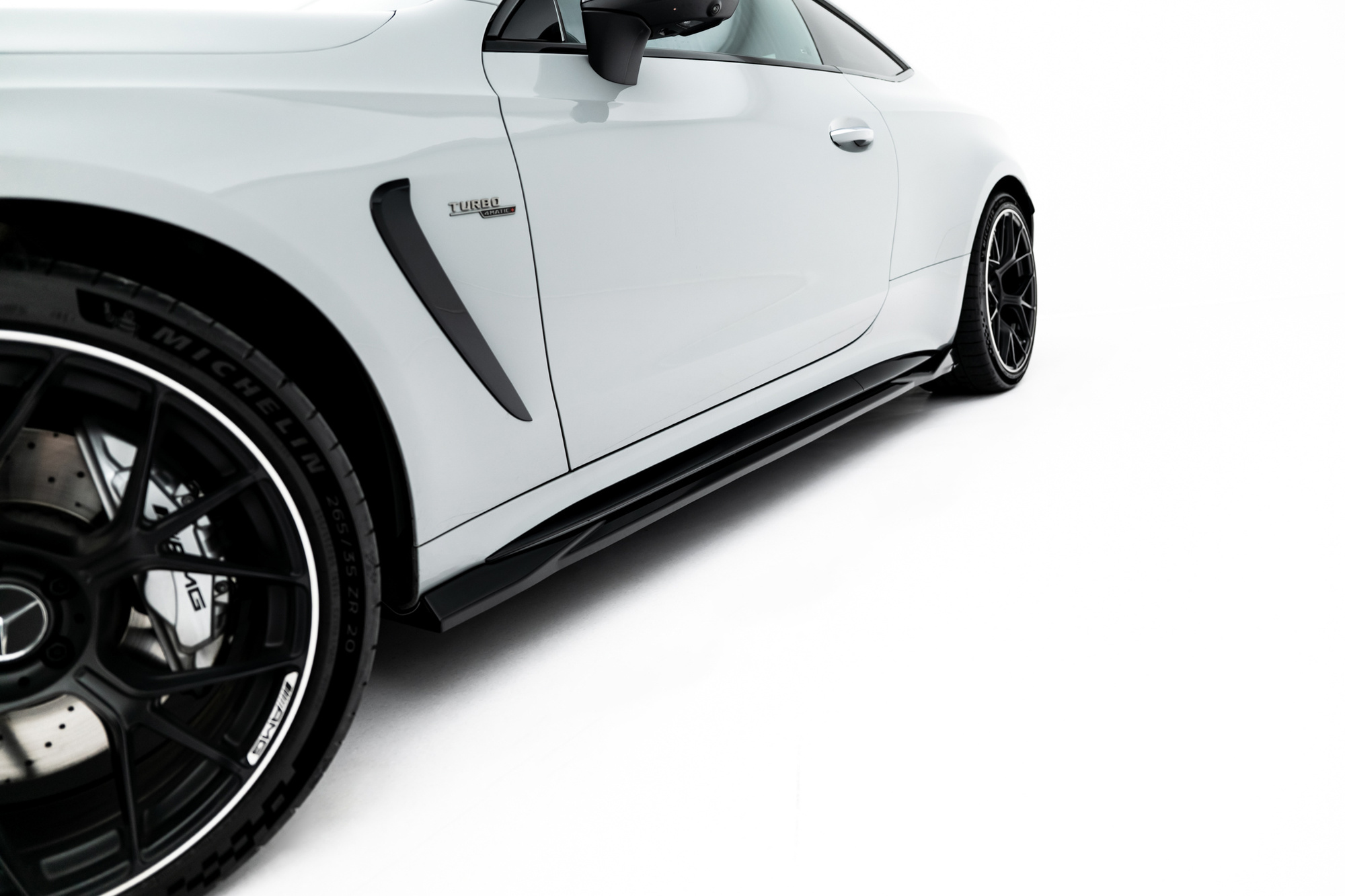 Bodykit Mercedes-AMG CLE 53 Aero C236