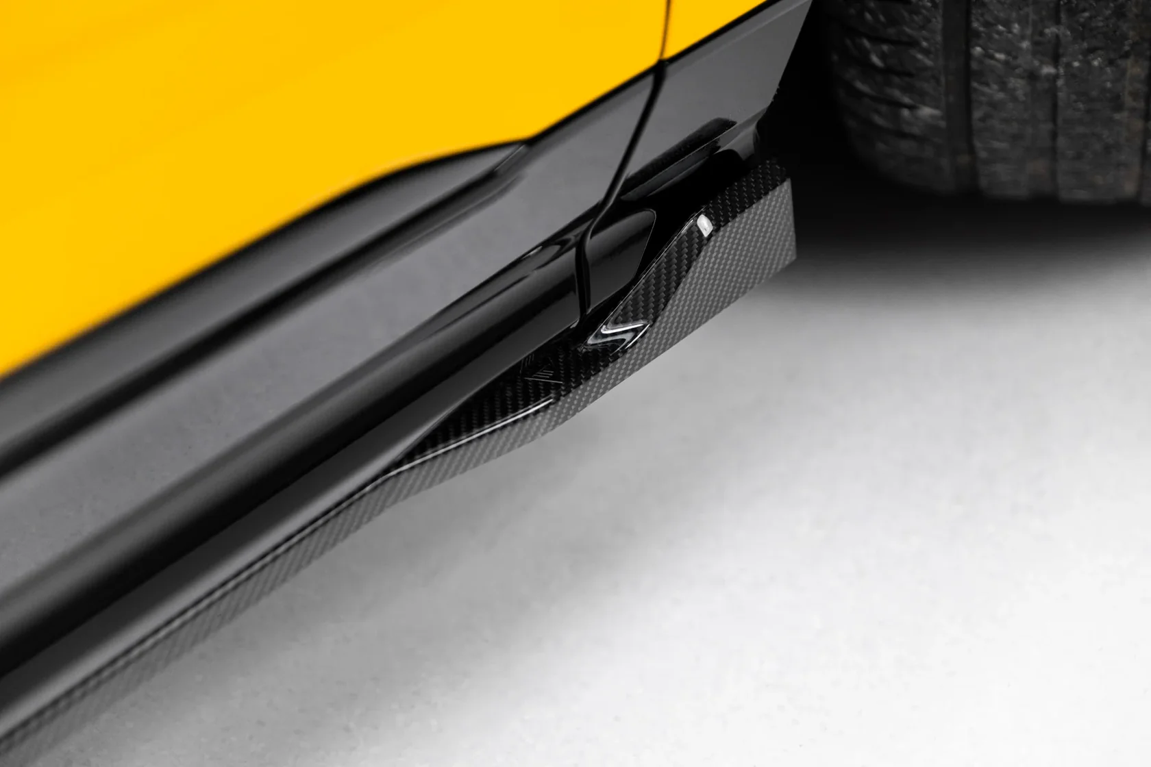 Lamborghini Urus Mk 1 Zijskirts Carbon Fiber