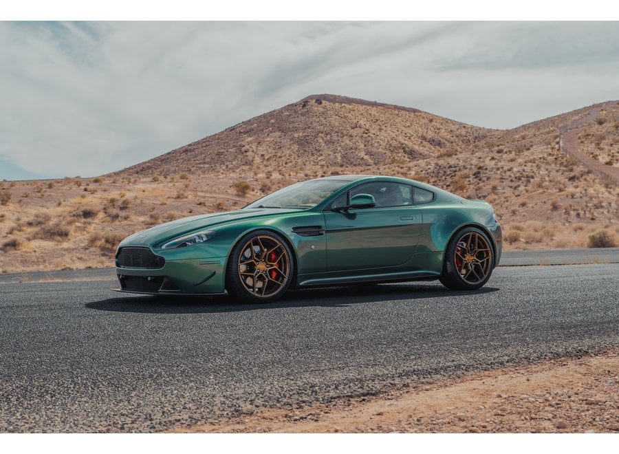 Inozetek Super Gloss Metallic Racing Green - MSG111 20m