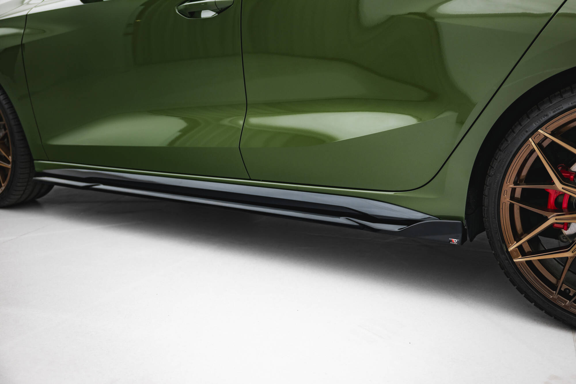 Zijskirts V.3 Audi S3 / A3 S-line 8Y Facelift Maxton Glanzend zwart