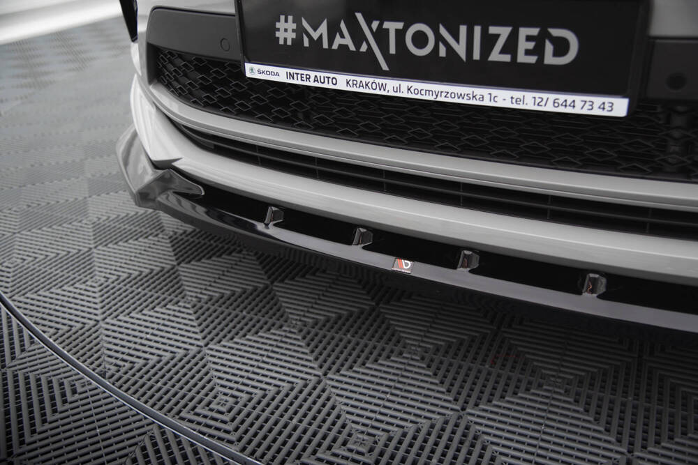 Voorspoiler V.2 Skoda Kodiaq RS FL Maxton Glans Zwart