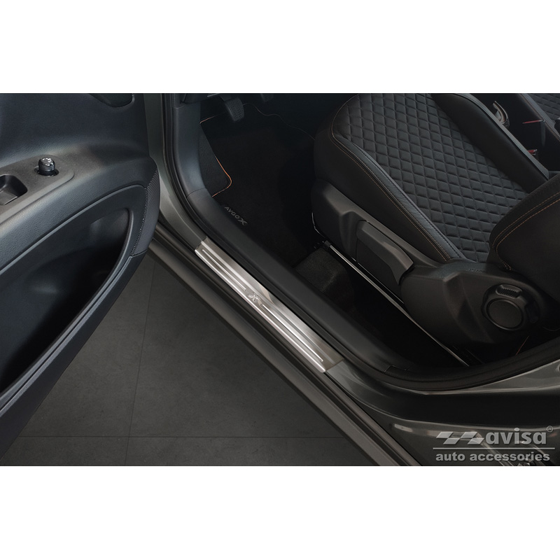RVS Instaplijsten  Toyota Aygo X 2022- 'Lines X' - 4-delig