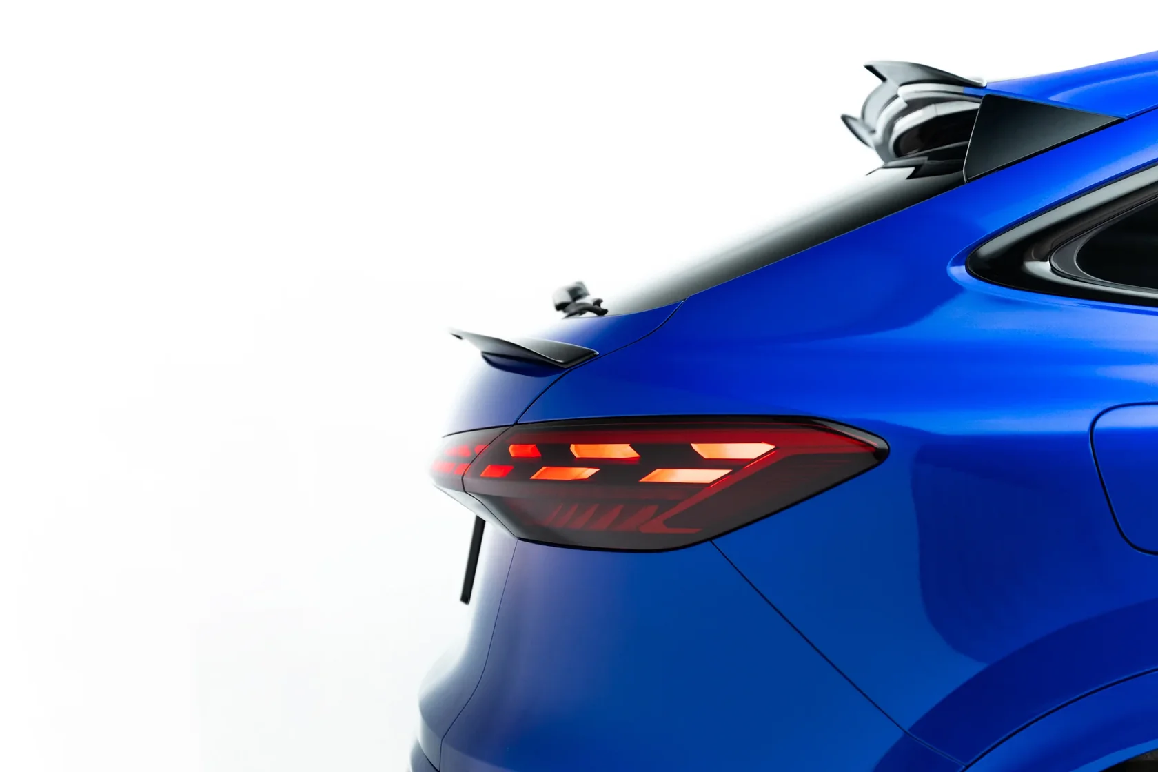 Laag Spoiler Audi Q5 S-Line Sportback / SUV Mk3 2024 - Maxton Glans Zwart