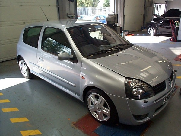 Pipercross Renault Clio Mk2 2.0 16v 172 Phase 2 07/01-01/04 Stan