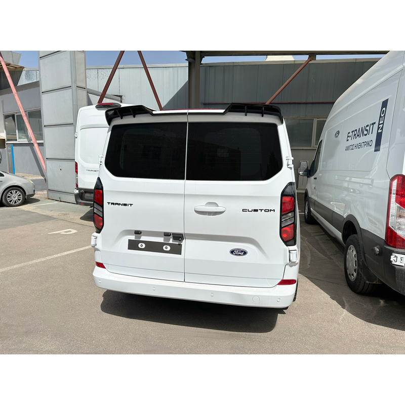 Dakspoiler V.2  Ford Transit Custom (V710) 2023- & Volkswagen Transporter T7 2024- (met 2 achterdeuren) (PU)