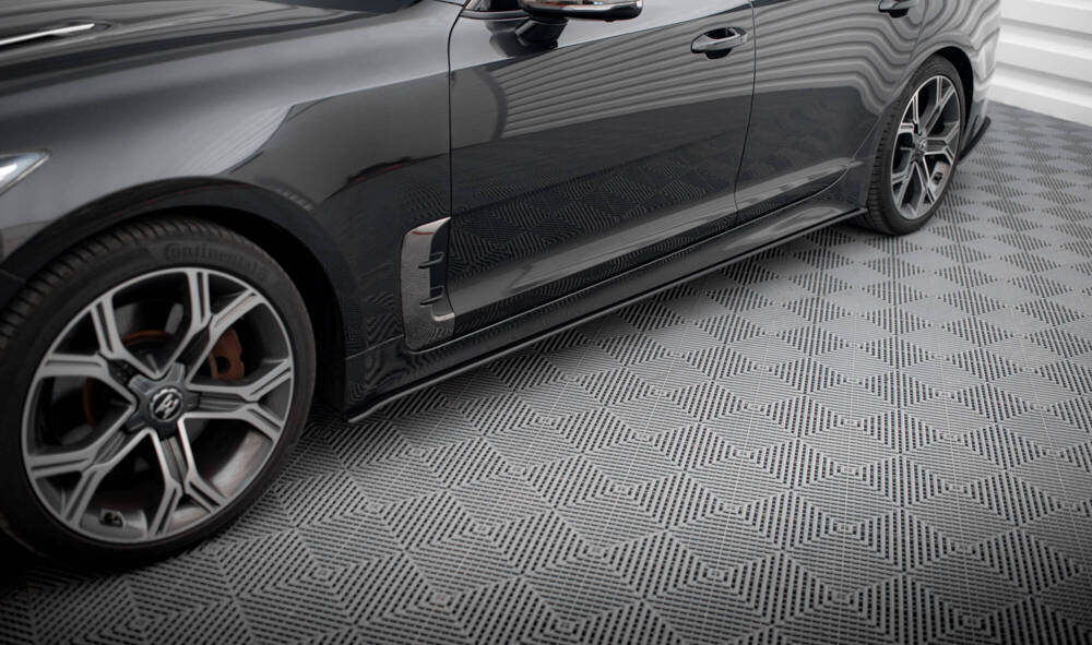Zijskirts KIA Stinger GT Maxton Street Pro