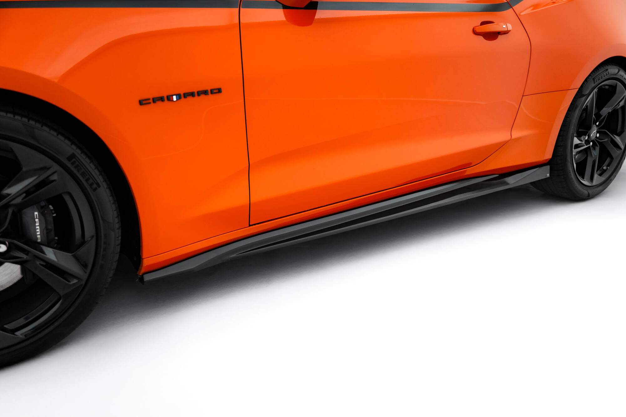 Bodykit V.2 Chevrolet Camaro SS MK6 Facelift Maxton Glanzend zwart