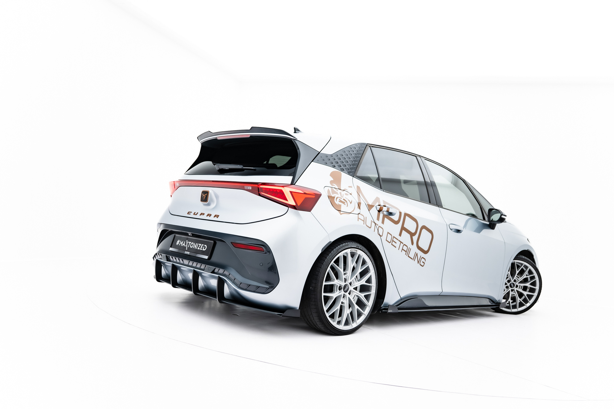 Street Pro Achterdiffuser + Flaps Cupra Born Mk1 2021 – Maxton Design