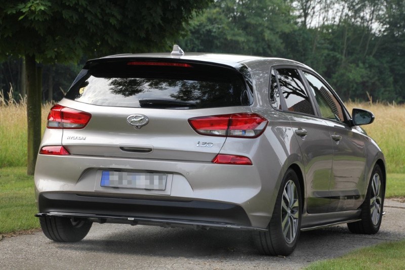 Centrale Achterspoiler Hyundai i30 MK3 Hatchback (Met verticale Bars) Glanzend Zwart