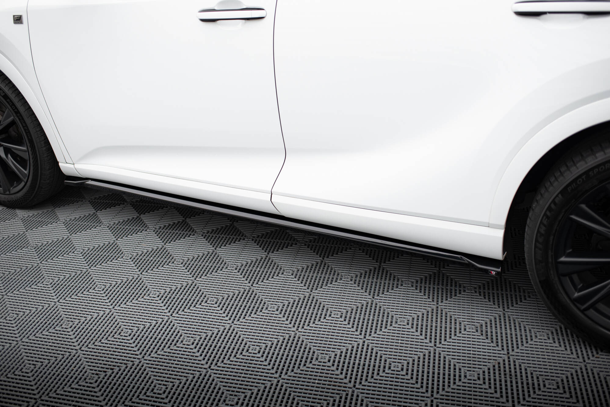 Bodykit Lexus RX F-Sport Mk5 (2022–heden)