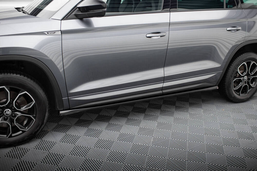 Zijskirts Skoda Kodiaq Mk1 Facelift Sportline Maxton Design glans zwart