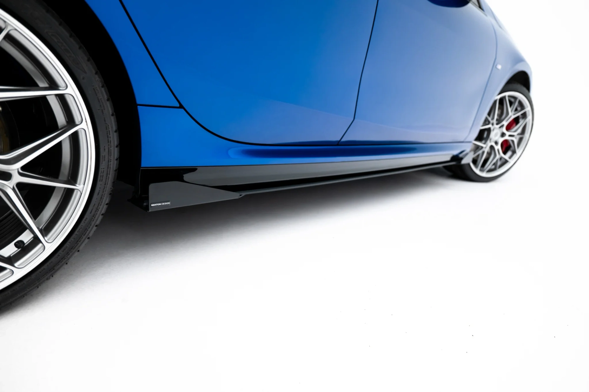Street Pro Zijskirts + Flaps BMW M135i F70 /  BMW M235i F74 Maxton Glanzend zwart