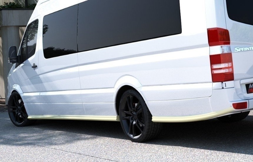 Zijskirts Mercedes Sprinter Mk2 Maxton Design glans zwart