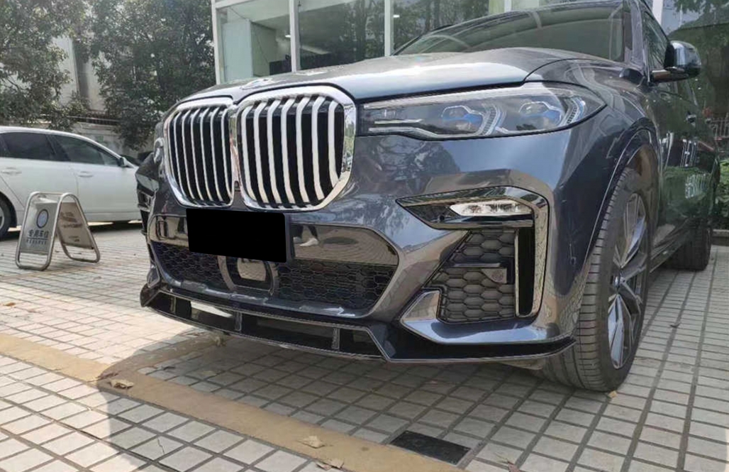 Voorspoiler BMW X7 G07 M-Sport Glans Zwart