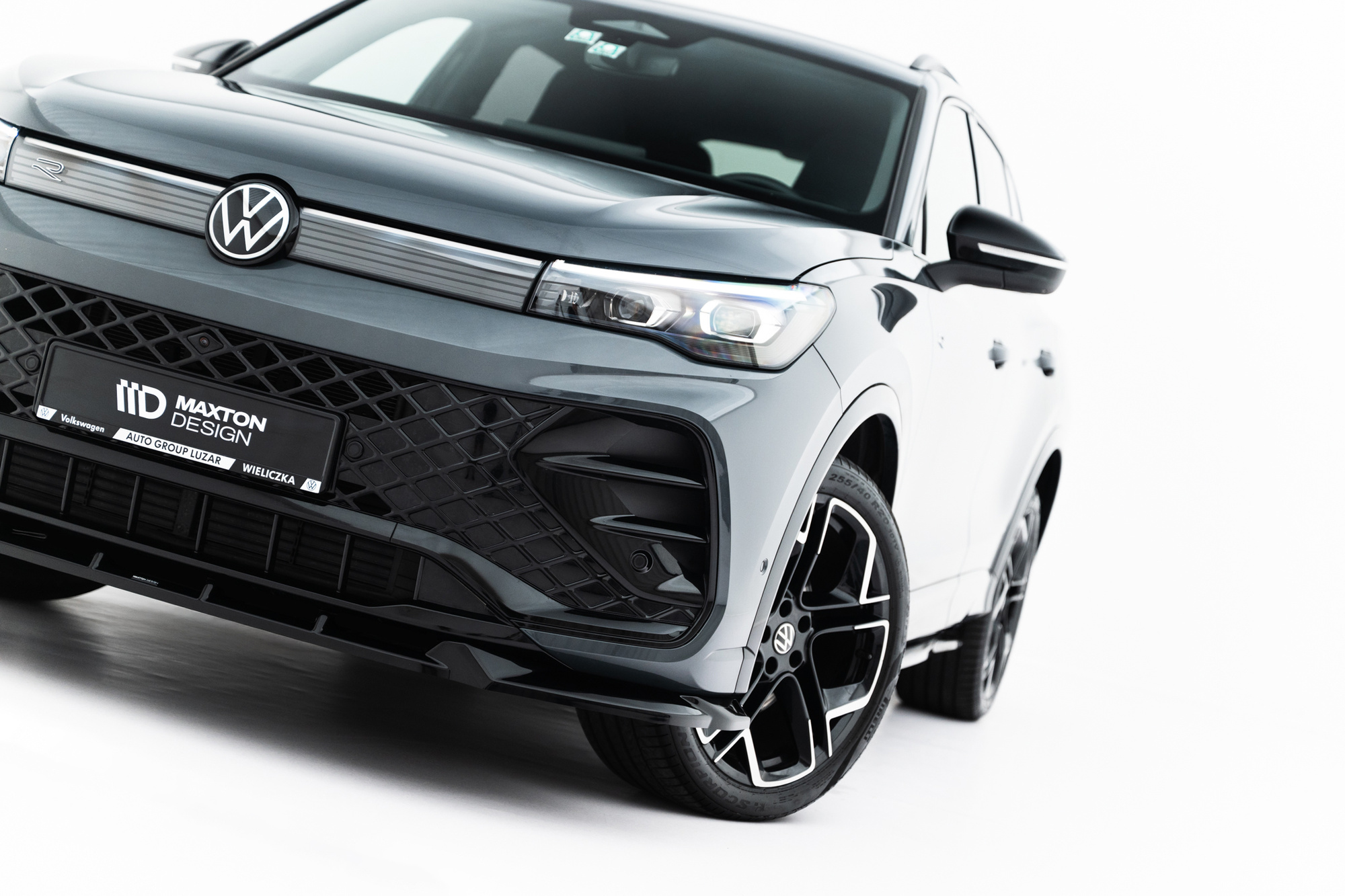 Voorspoiler Volkswagen Tiguan R-Line Mk3 V.1