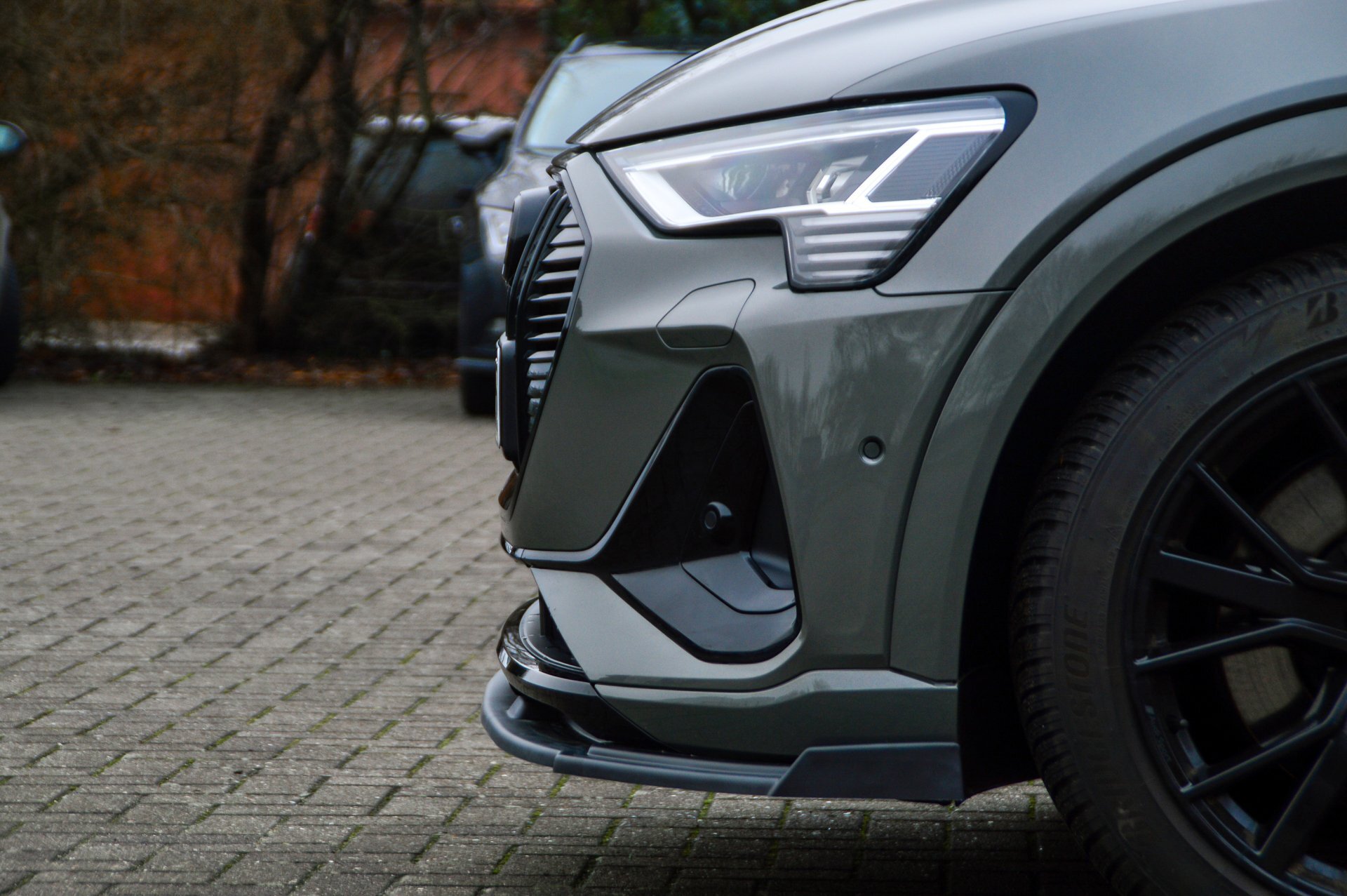 Voorspoiler Audi E-Tron S-Line IN Tuning Glans Zwart