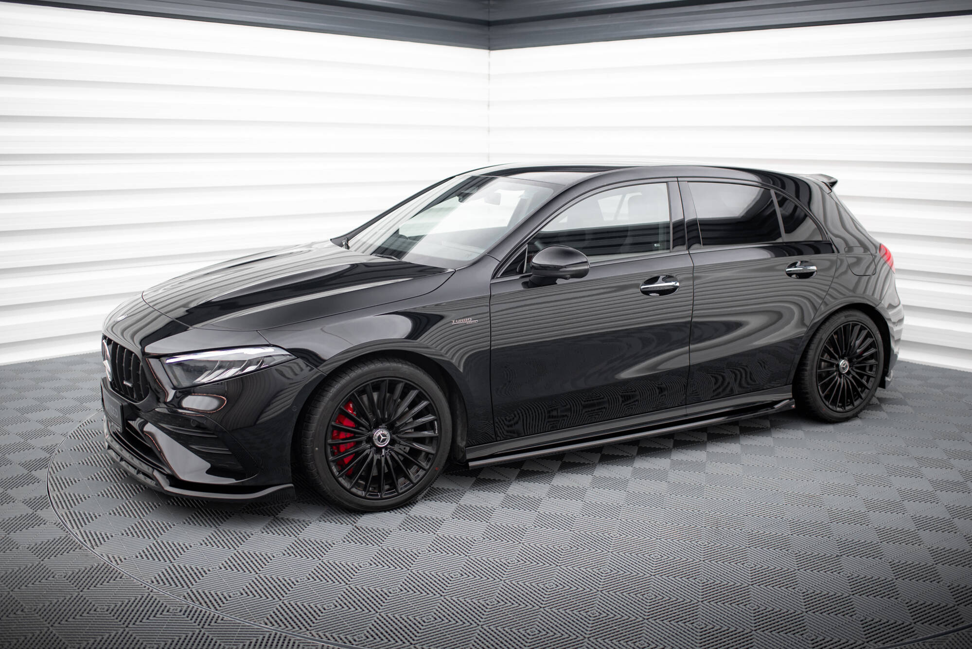 Bodykit Mercedes-AMG A35 Hatchback W177 Facelift (2023–heden)