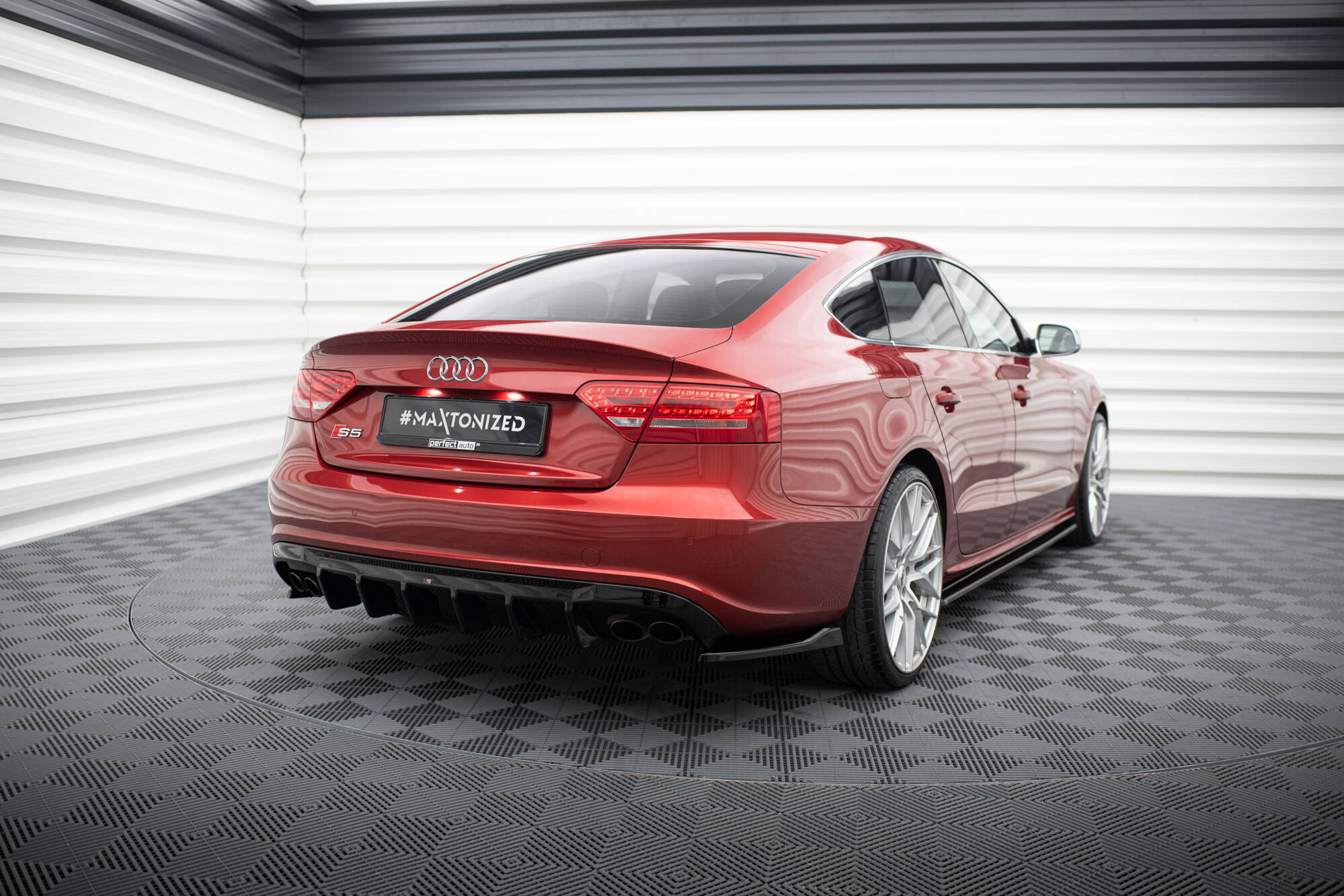 Bodykit Audi S5 Sportback 8T Maxton Glanzend zwart