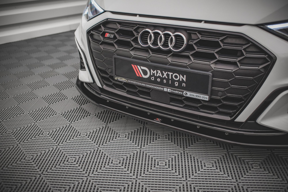 Voorspoiler Audi S3 / A3 S-Line 8Y Glanzend zwart V.1